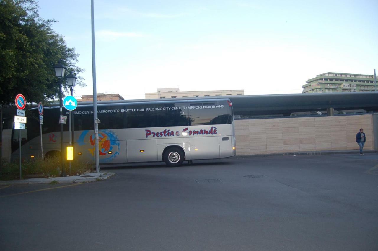 Terminal Bus Cairoli Bed and Breakfast Palermo Buitenkant foto